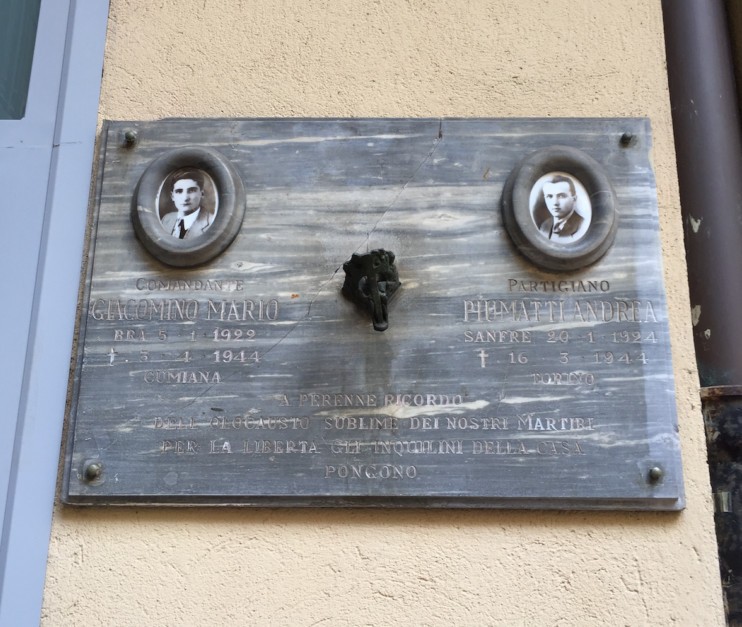 Lapide commemorativa a Giacomino e Piumatti, in memoria del loro sacrificio e dedizione.