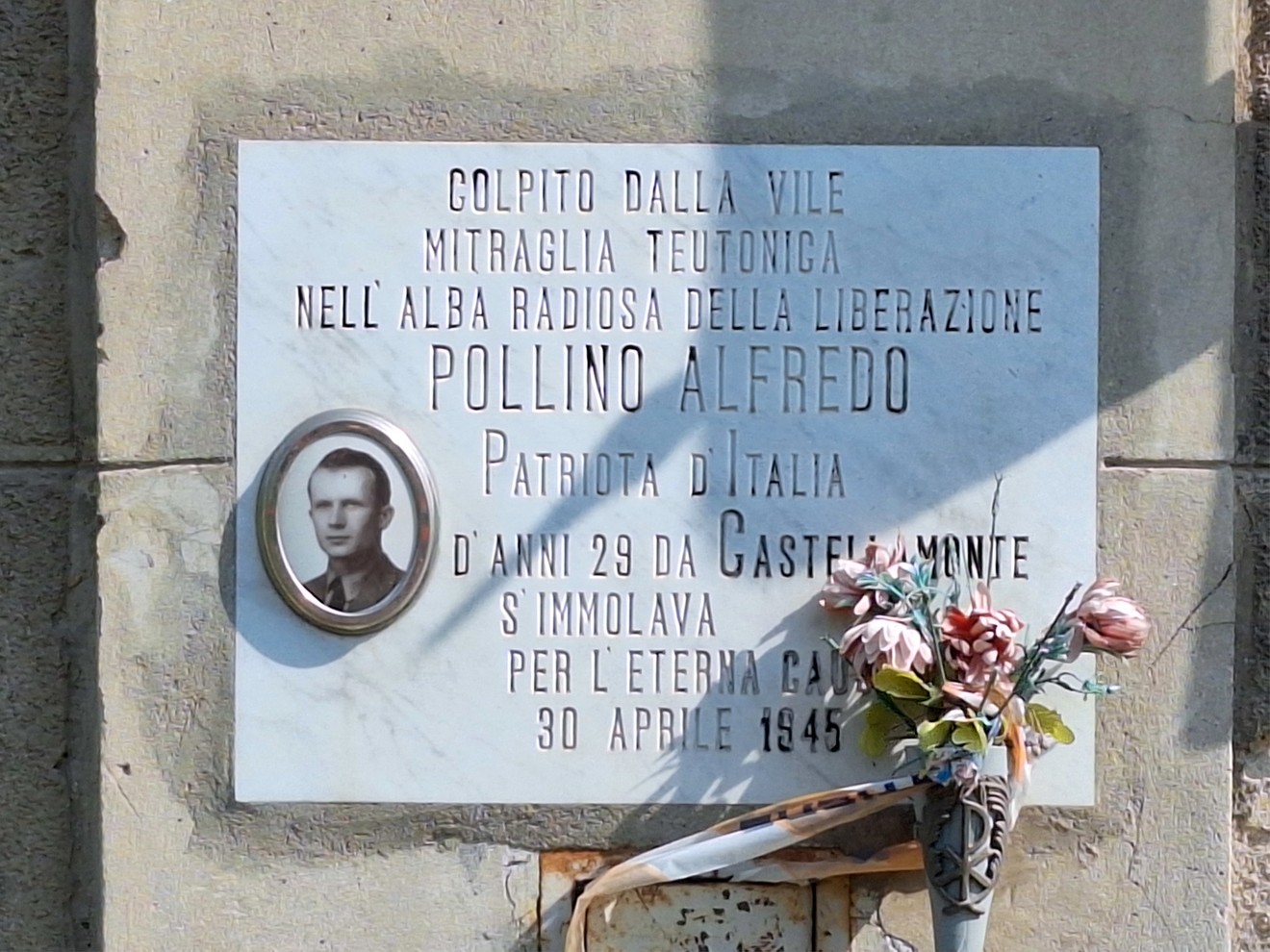 Lapide a Pollino, Comune di Collegno (TO), foto 1