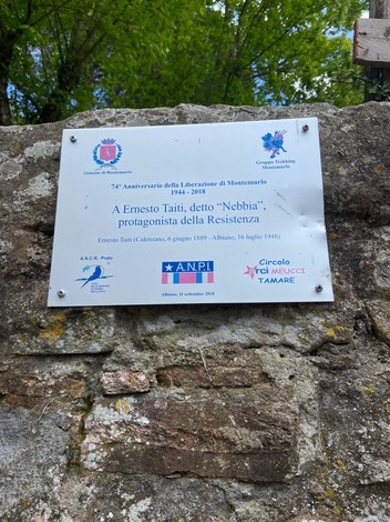 Targa a Taiti, Comune di Montemurlo (PO), foto 1