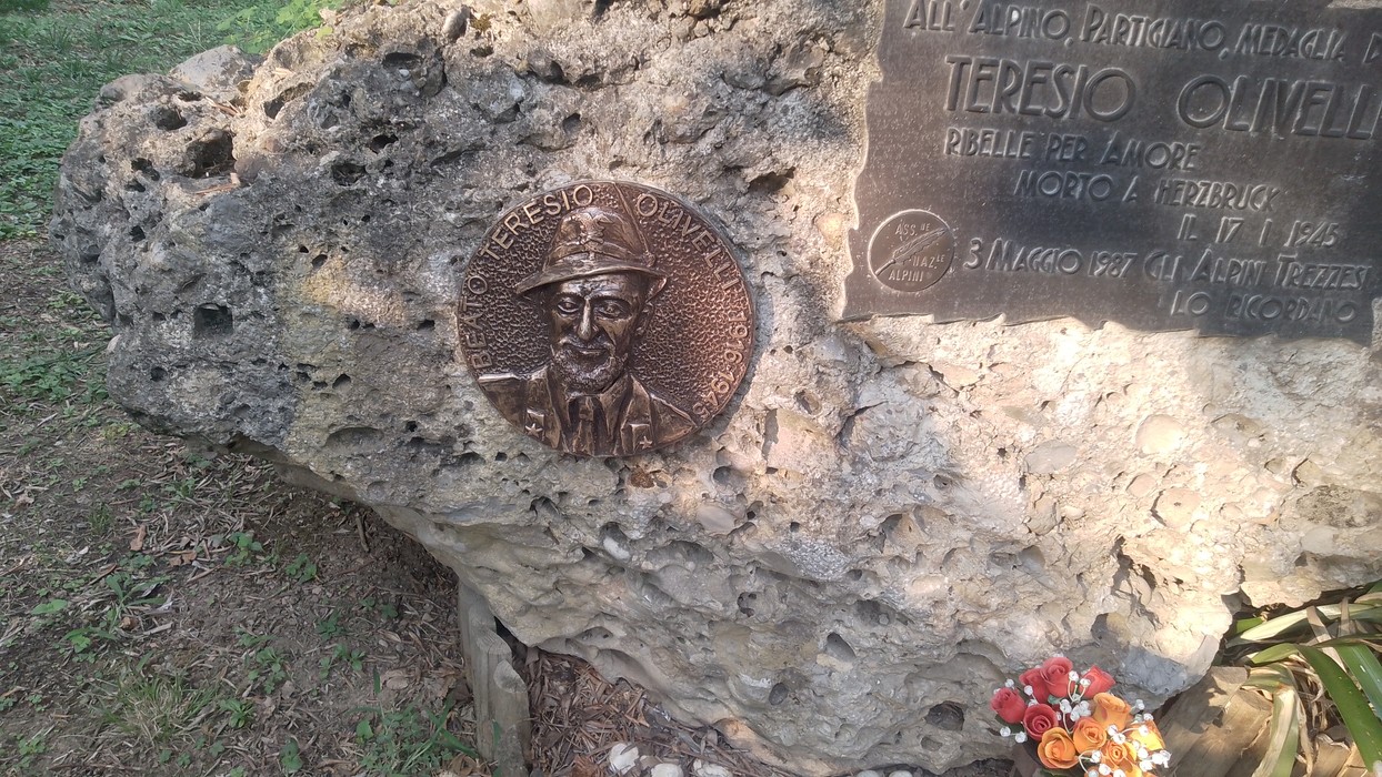 Monumento a Olivelli, Comune di Trezzo sull'Adda (MI), foto 3