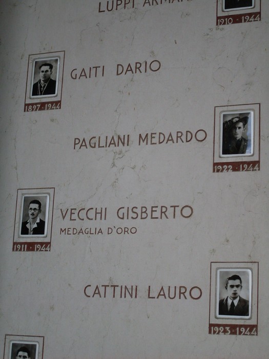 Sacrario della Resistenza di Correggio, monumento commemorativo ai caduti della Resistenza.