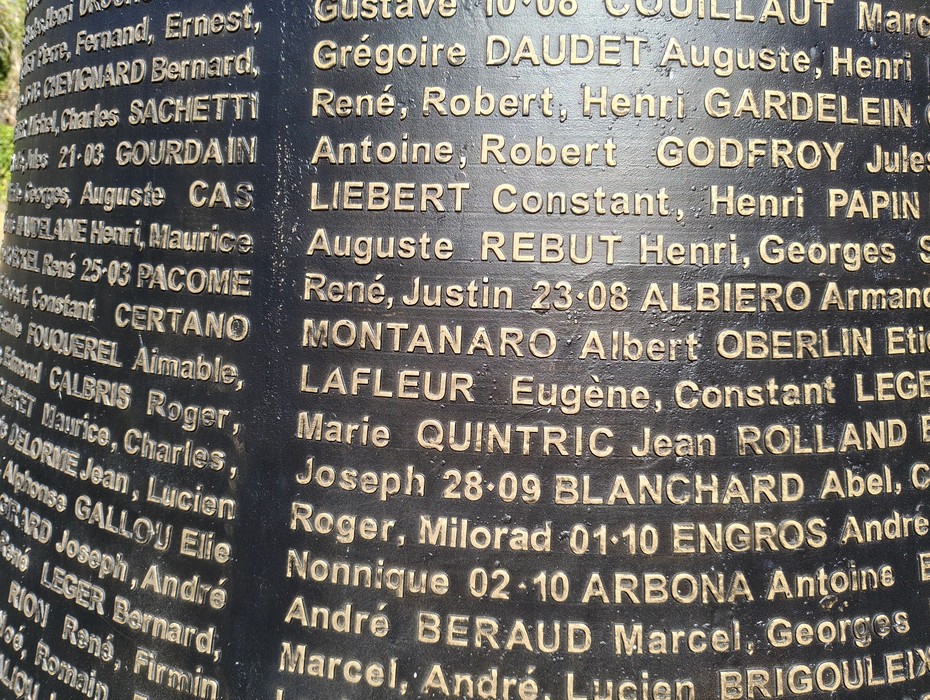 Monumento ai resistenti e agli ostaggi, Francia, foto 15