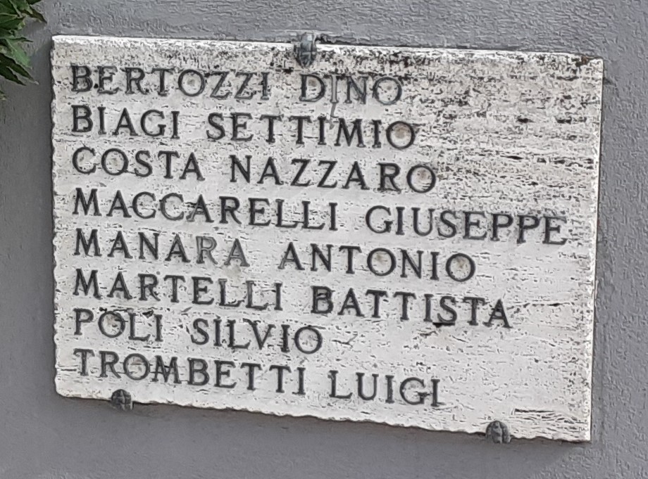 Monumento ai partigiani caduti di Ponticelli, onore ai valorosi combattenti per la libertà.