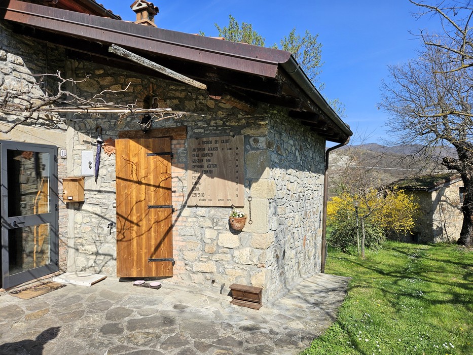 Lapide ai Caduti della strage di Predellino, Comune di Castel d'Aiano (BO), foto 3