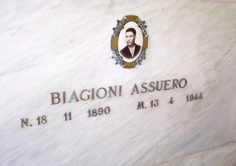 Sacrario dei caduti di Soci, commemorazione dei militari caduti con epigrafi e fotografie.