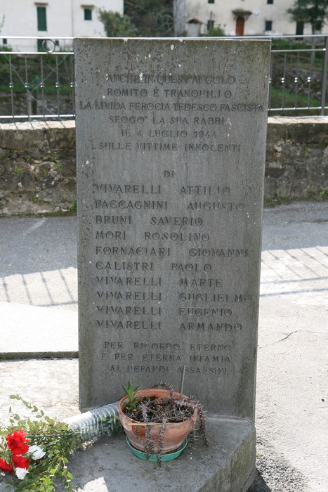 Monumento alla Resistenza Tosco-Emiliana, commemorazione dei martiri della resistenza.