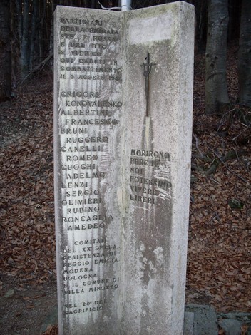 Monumento dedicato ai caduti della Brigata Stella Rossa e del Battaglione Sovietico, in memoria dei loro sacrifici.