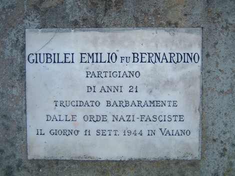 Lapide commemorativa di Giubilei Emilio, partigiano trucidato dalle forze nazifasciste il 11 settembre 1944 a Vaiano.