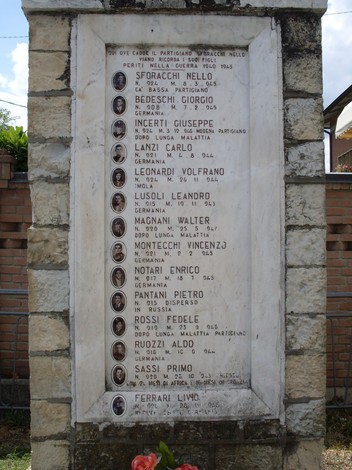 Monumento ai Caduti di Fagiano, commemorazione degli eroi locali della resistenza e della Seconda Guerra Mondiale.