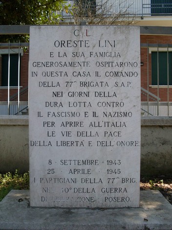 Cippo commemorativo della 77° Brigata S.A.P. che ricorda la lotta contro fascismo e nazismo.