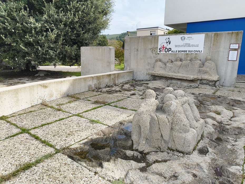 Monumento ai Martiri di Marzabotto, memoriale che commemora le vittime dell’eccidio del 1944.