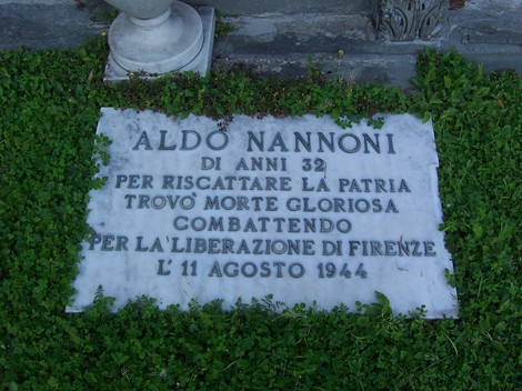 Sepolcro di Aldo Nannoni, commemorazione di un eroe della resistenza italiana, morto per la liberazione di Firenze.