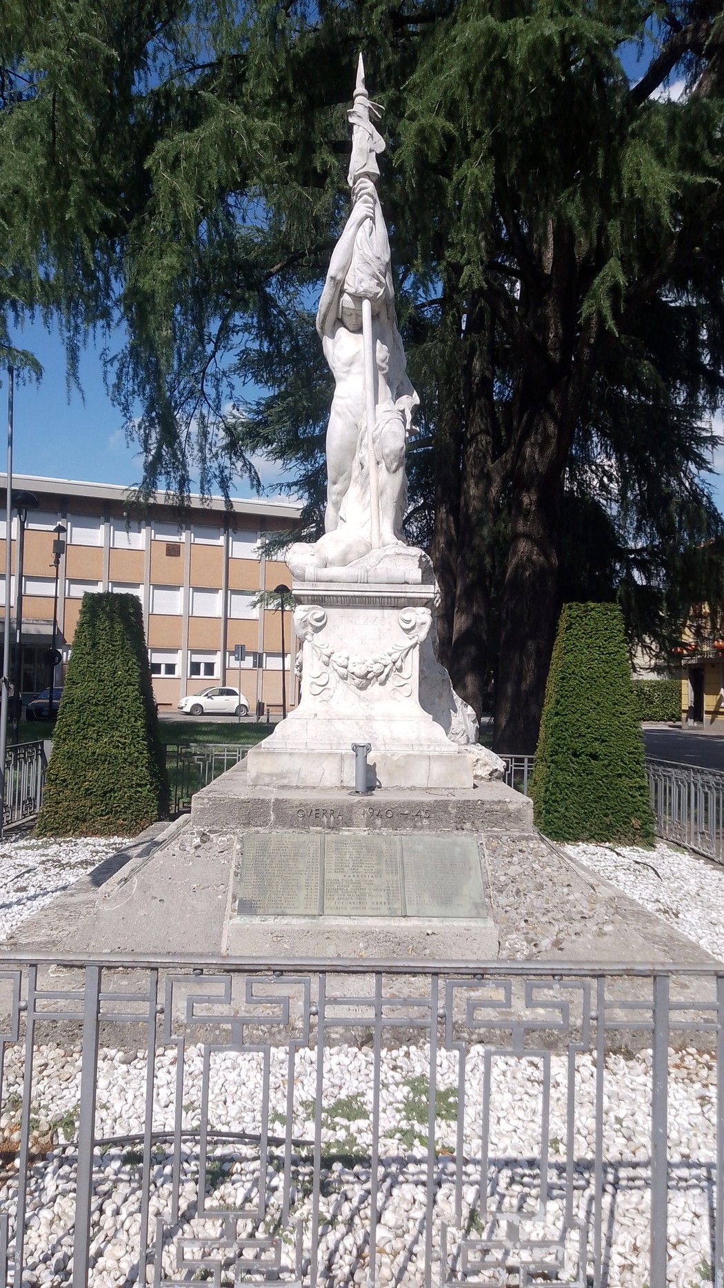 Monumento ai caduti, Comune di Trezzo sull'Adda (MI), foto 1
