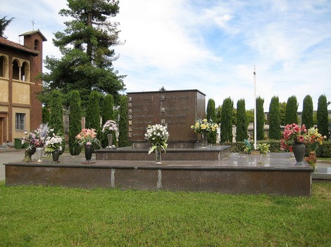 Monumento ai partigiani caduti di Vercelli, dedicato alla memoria dei combattenti della Resistenza.