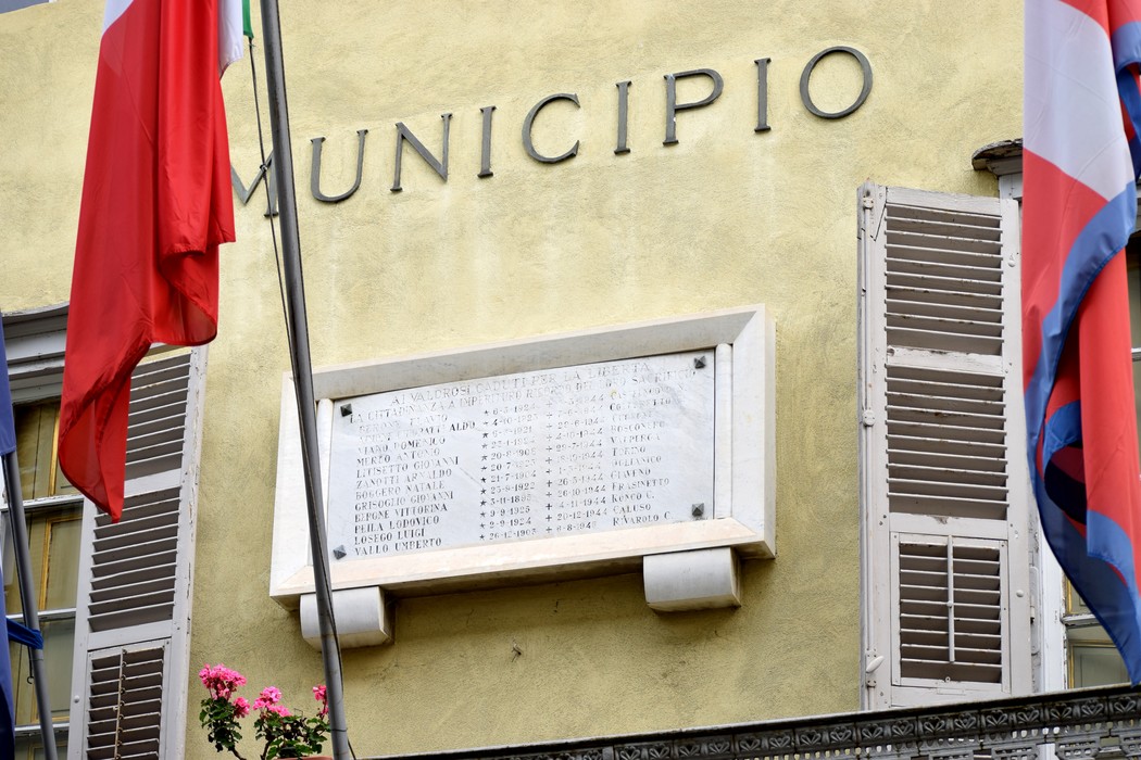 Lapide ai caduti per la libertà, Comune di Rivarolo Canavese (TO), foto 2