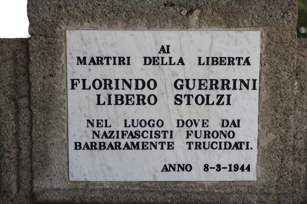 Monumento commemorativo dedicato a Florindo Guerrini e Libero Stolzi, onore ai martiri della libertà.