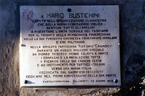 Lapide commemorativa a Mario Bustichini, attivista contro il fascismo, situata a Castelfiorentino.
