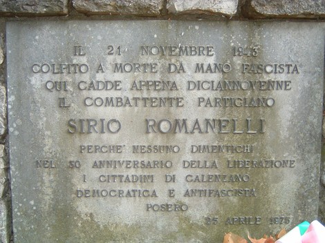 Cippo commemorativo dedicato a Sirio Romanelli, partigiano caduto il 21 novembre 1943, in memoria della Resistenza.