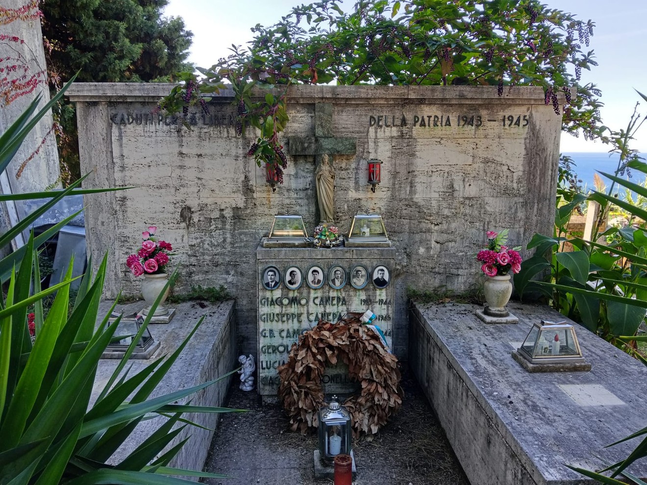 Sacrario dei caduti per la Libertà di Crevari, Comune di Genova (GE), foto 1