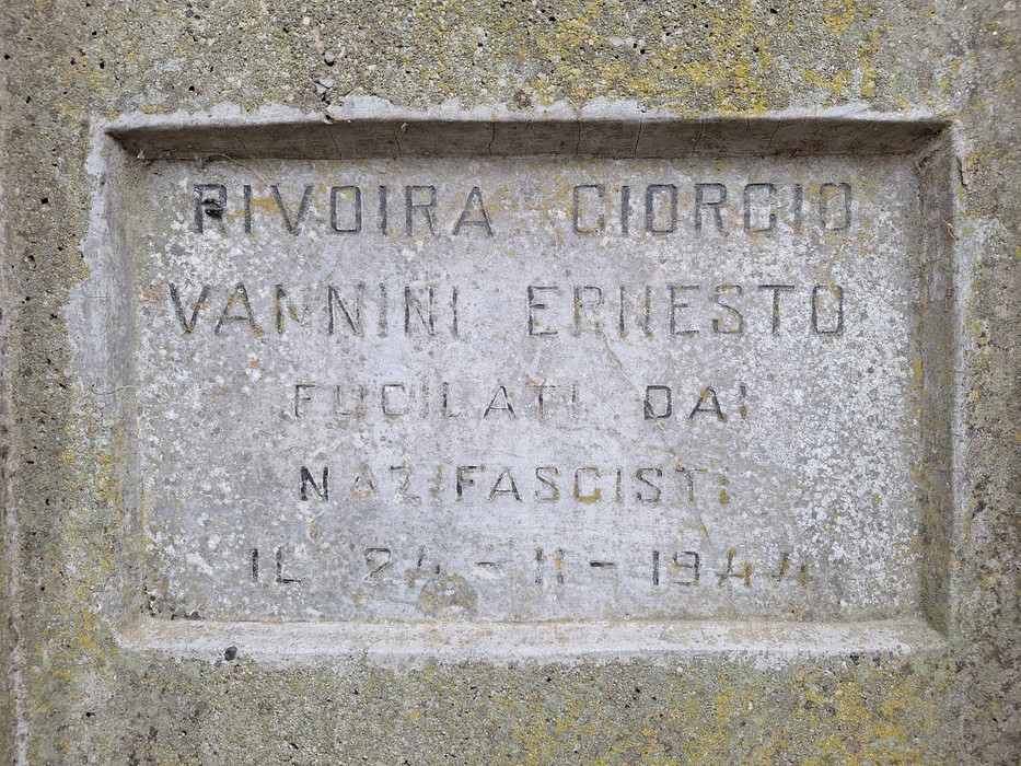 Cippo a Rivoira e Vannini, Comune di Carmagnola (TO), foto 2
