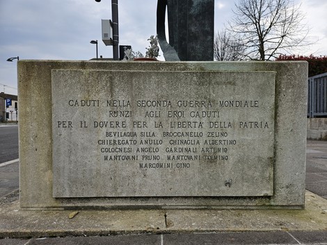 Monumento ai Caduti di Runzi, Comune di Bagnolo di Po (RO), foto 2