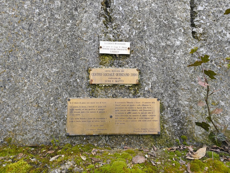 Monumento ai caduti di Quinzano, dedicato alla memoria e al sacrificio della comunità.