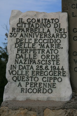 Monumento delle Marie: memoriale dedicato alle vittime dell'eccidio del 25 giugno 1944 a Riparbella.