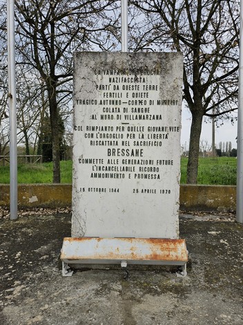 Monumento ai Martiri di Villamarzana, Comune di Castelguglielmo (RO), foto 2