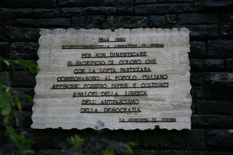 Monumento alla Resistenza, dedicato ai sacrifici dei partigiani per la libertà e la democrazia in Italia.