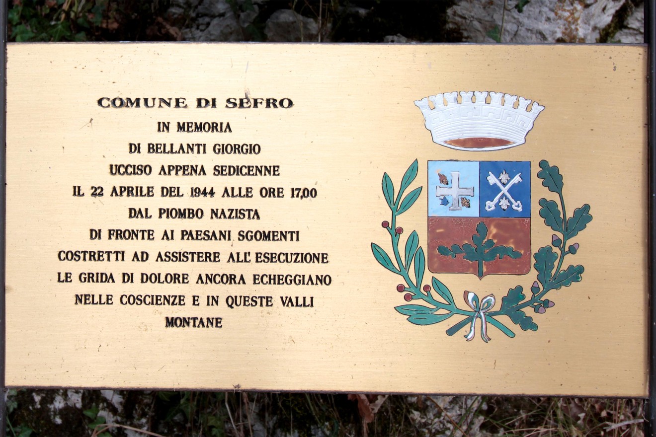 Targa commemorativa a Bellanti, in ricordo delle vittime del regime nazista durante la Seconda Guerra Mondiale.