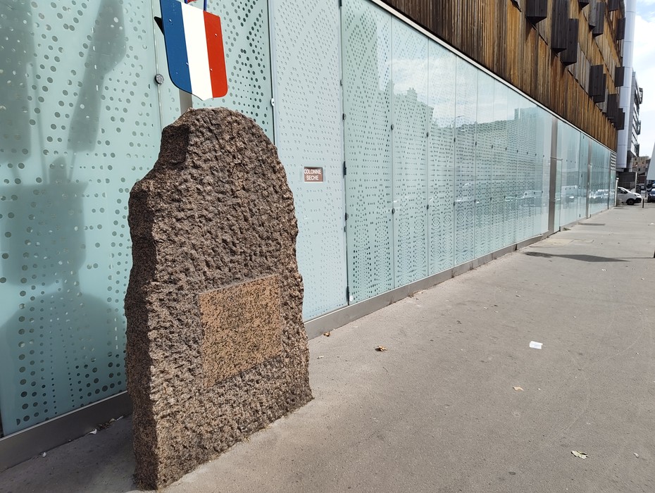 Cippo a Di Gesso, Lechevrel e Teyssèdre, Francia, foto 3