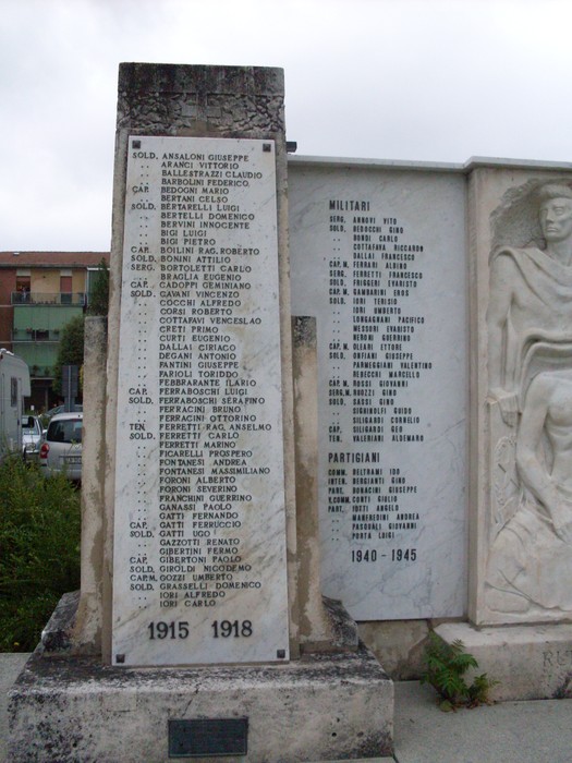 Monumento ai Caduti di Rubiera, commemorazione dei caduti delle guerre 1915-1918 e 1940-1945.