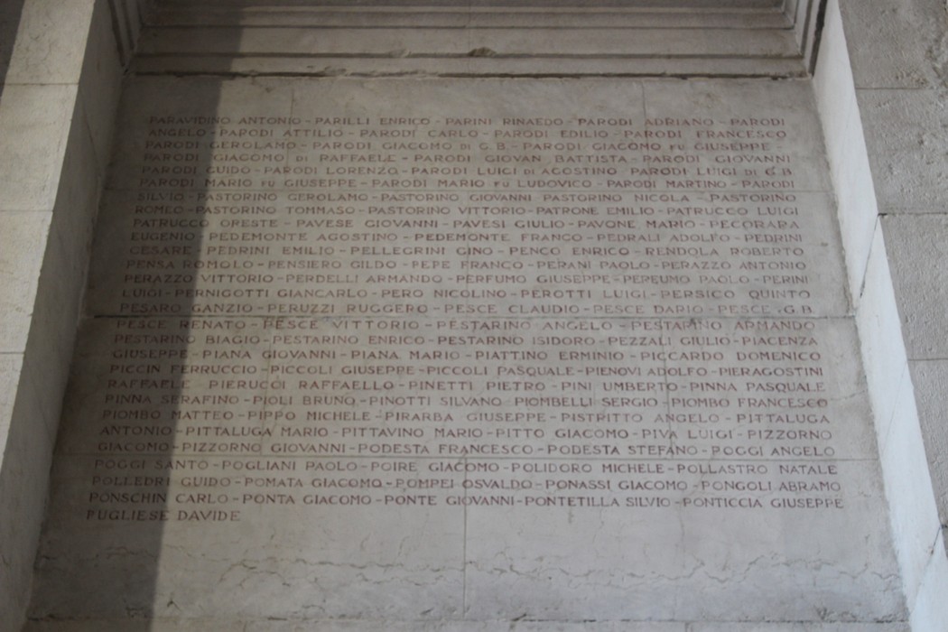 Sacrario del Ponte Monumentale, un'opera memoriale valida e solenne, che onora la memoria dei caduti.