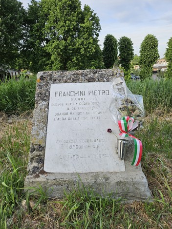 Cippo a Franchini, Comune di Gussola (CR), foto 1