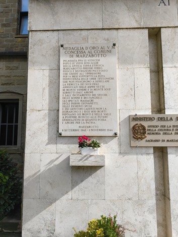 Sacrario dei Martiri di Marzabotto: commemorazione delle vittime della strage nazifascista durante la Seconda Guerra Mondiale.