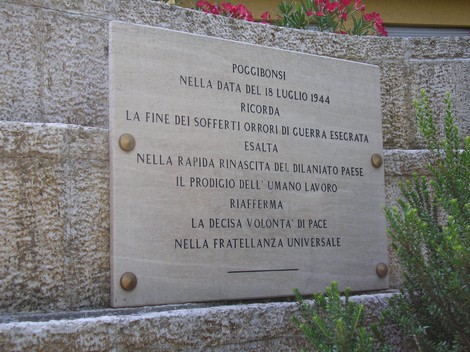 Monumento della Liberazione a Poggibonsi, commemorazione della fine della guerra e della rinascita del paese.