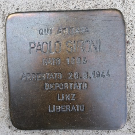 Pietra d'inciampo dedicata a Paolo Sironi, simbolo della memoria delle vittime della persecuzione.