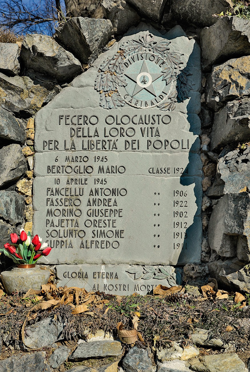 Lapide ai caduti garibaldini, Comune di Corio (TO), foto 1