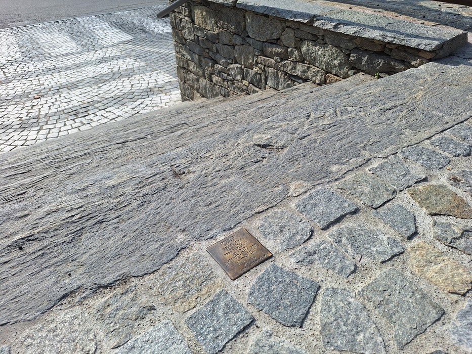 Pietra d'inciampo a Monteu-Saulat, Comune di Pont Canavese (TO), foto 2
