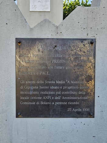 Monumento alla Resistenza, Comune di Bolano (SP), foto 3