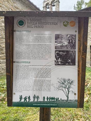 Descrizione del "Sentiero della Libertà di Vallucciole", un percorso storico immerso nella natura e nella memoria della resistenza.