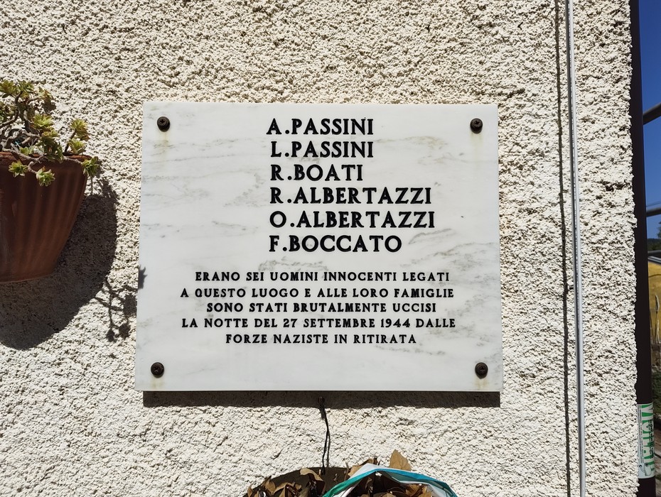 Lapide ai Passini, agli Albertazzi, a Boati e Boccato, Comune di Camugnano (BO), foto 2