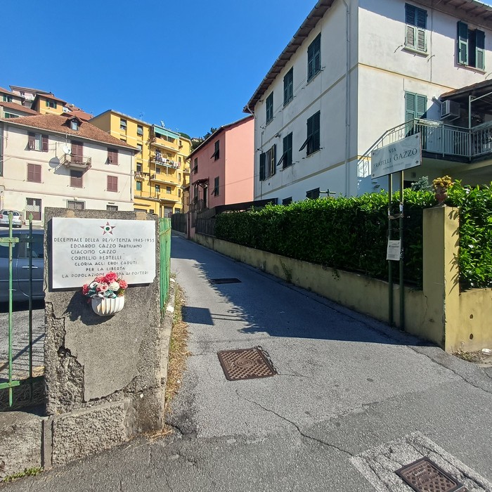 Lapide ai fratelli Gazzo e a Bertelli, Comune di Genova (GE), foto 2