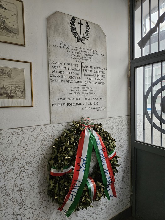 Lapide ai Martiri del Poligono, Comune di Lodi (LO), foto 2