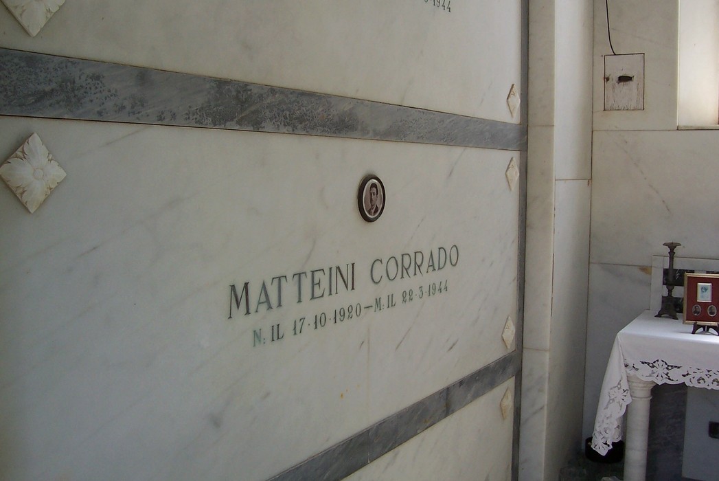 Cappella dei Caduti di Istia d'Ombrone, memoriale dedicato ai giovani caduti della comunità.