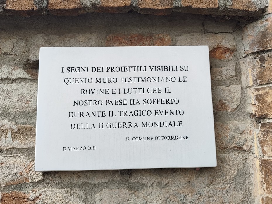 Muro ai lutti della guerra, Comune di Formigine (MO), foto 2