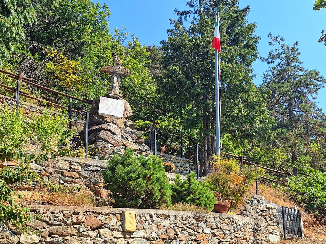 Monumento ai caduti nell'assalto alla polveriera, Comune di Sangano (TO), foto 1