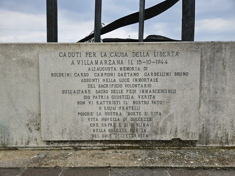 Monumento ai Caduti di Runzi, Comune di Bagnolo di Po (RO), foto 3