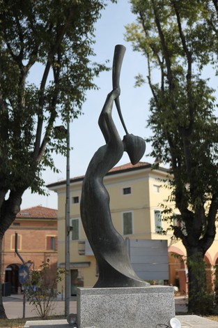 Monumento alle vittime del bombardamento, Comune di Nonantola (MO), foto 1