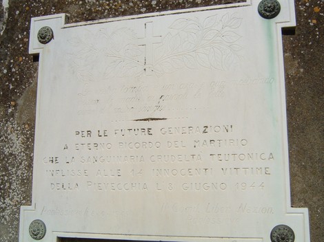 Lapide commemorativa che ricorda le vittime del martirio di Pievecchia avvenuto nel giugno 1944.